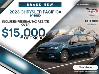 New 2023 Chrysler Pacifica Hybrid - $15,000 Off MSRP!